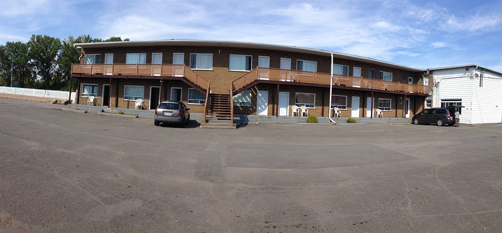 Motel Montreal Notre-Dame-de-l'Ile-Perrot ภายนอก รูปภาพ